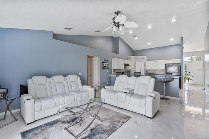 Image No.3-3 Bed House for sale