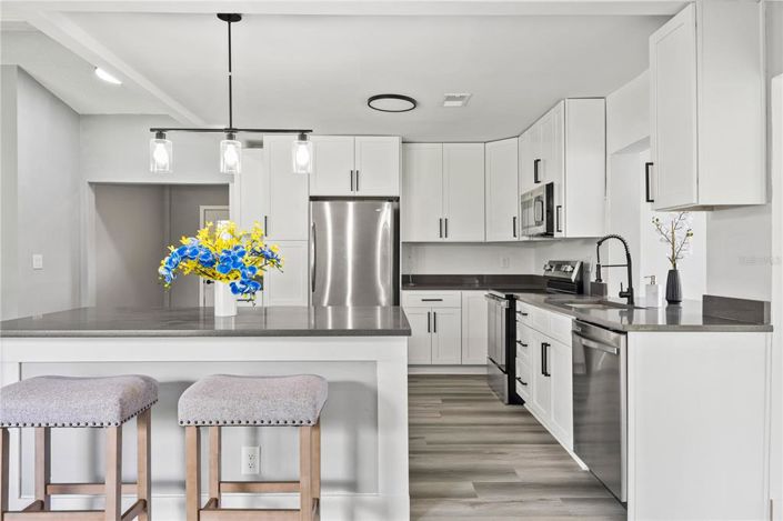 Image No.14-3 Bed House for sale