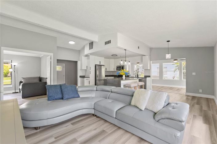 Image No.20-3 Bed House for sale