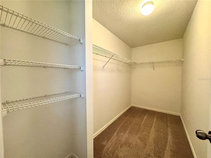 Image No.18-4 Bed House for sale