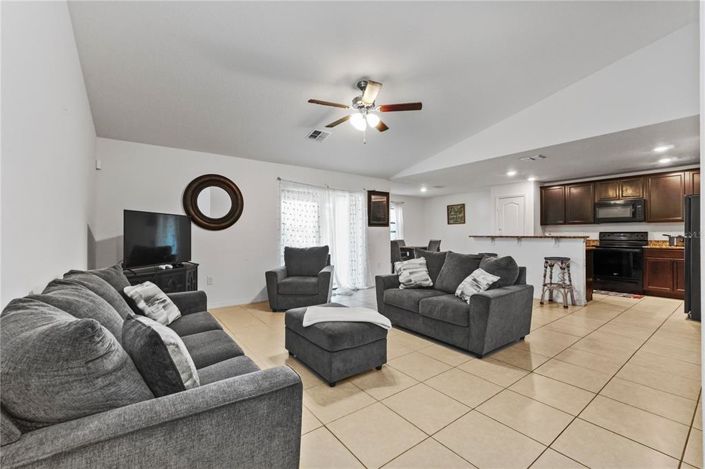 Image No.2-3 Bed House for sale