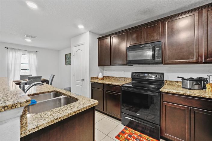 Image No.5-3 Bed House for sale