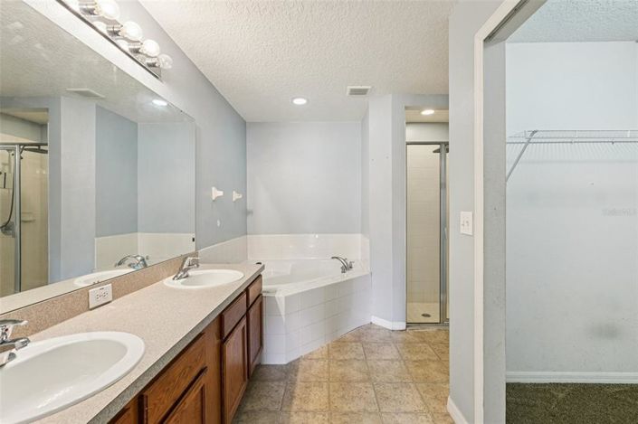 Image No.11-4 Bed House for sale