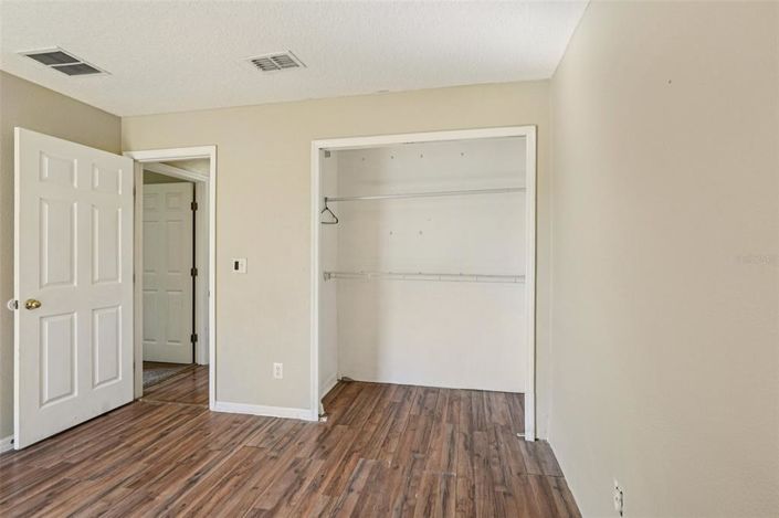 Image No.14-4 Bed House for sale