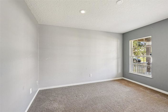 Image No.18-4 Bed House for sale