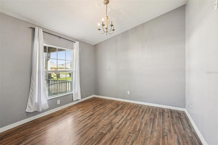 Image No.23-4 Bed House for sale