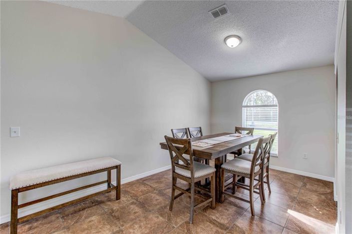 Image No.13-4 Bed House for sale