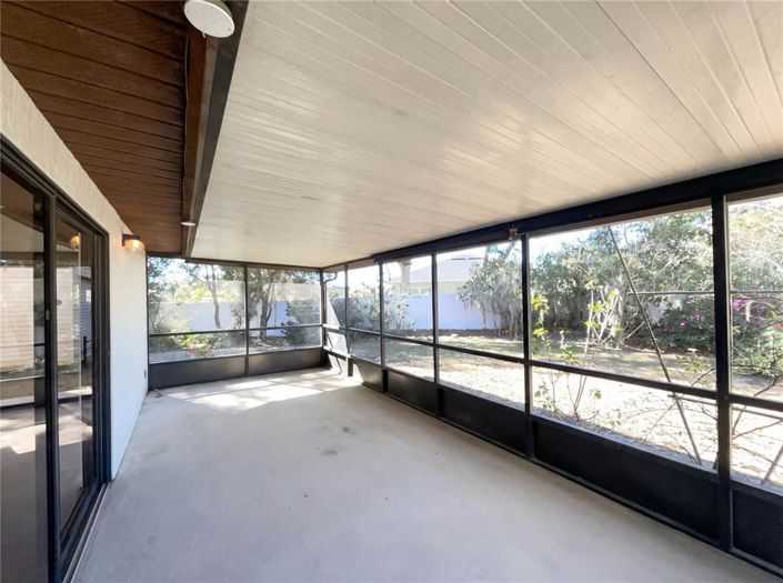 Image No.16-3 Bed House for sale