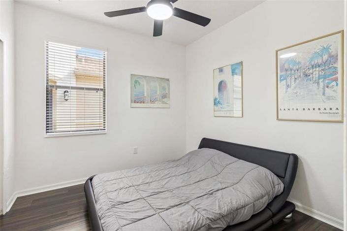 Image No.18-2 Bed House for sale