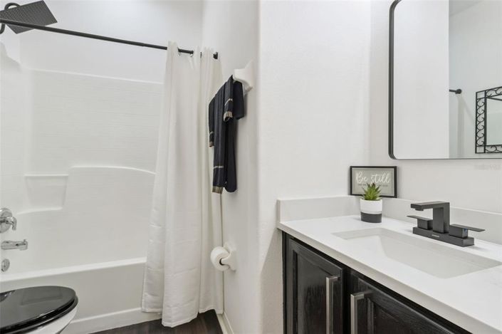 Image No.23-2 Bed House for sale