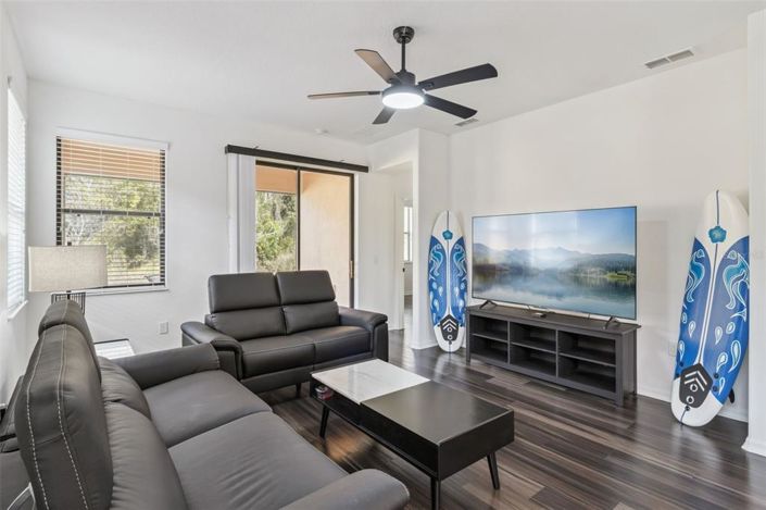 Image No.6-2 Bed House for sale