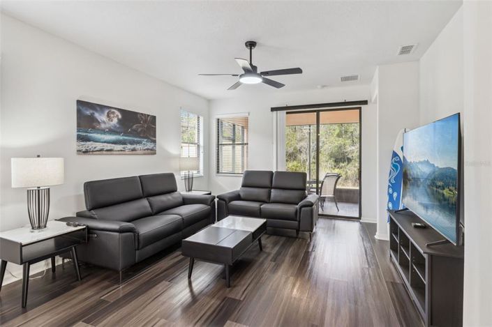 Image No.7-2 Bed House for sale