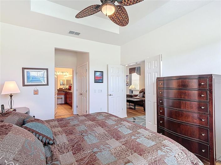 Image No.27-2 Bed Townhouse for sale