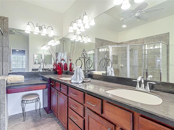 Image No.30-2 Bed Townhouse for sale