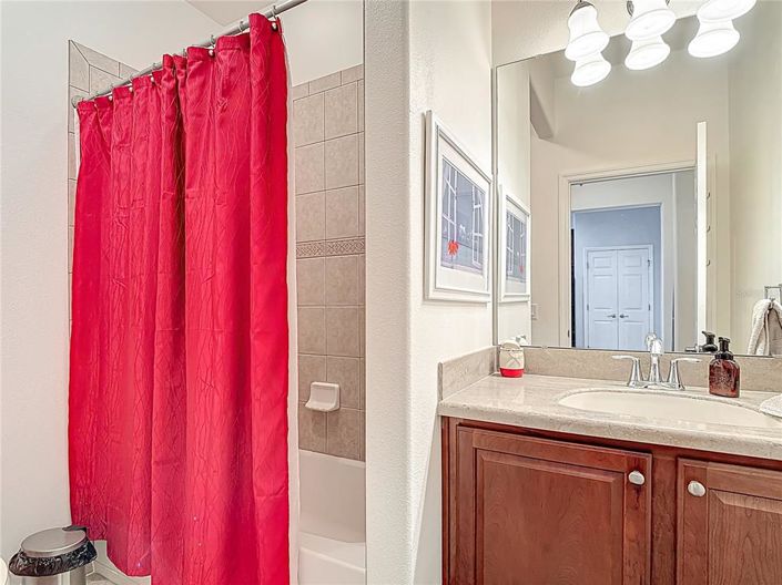 Image No.37-2 Bed Townhouse for sale