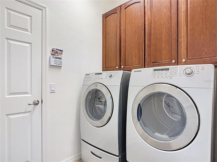 Image No.39-2 Bed Townhouse for sale