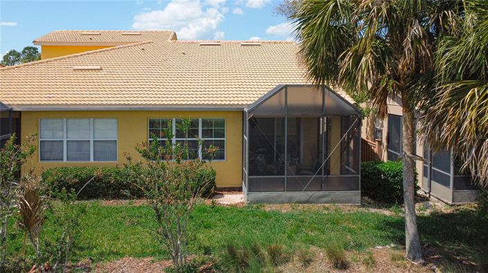 Image No.40-2 Bed Townhouse for sale