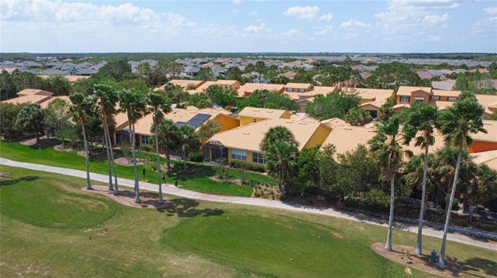 Image No.8-2 Bed Townhouse for sale