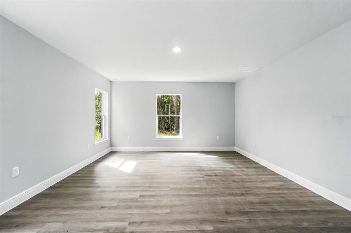 Image No.10-Maison de 4 chambres à vendre à Saint John