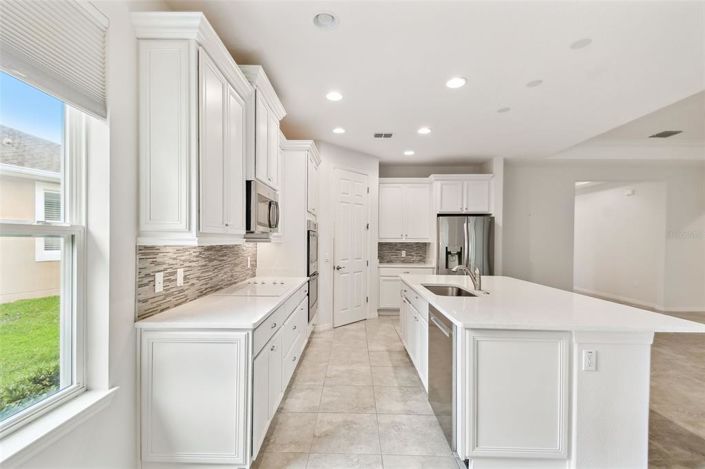 Image No.10-3 Bed House for sale