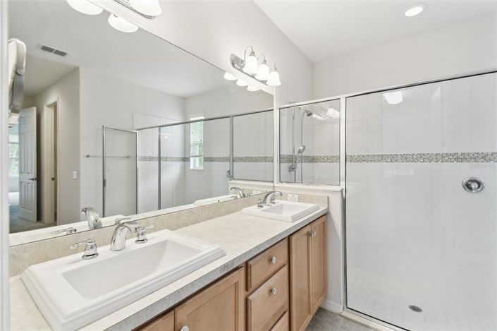 Image No.19-3 Bed House for sale