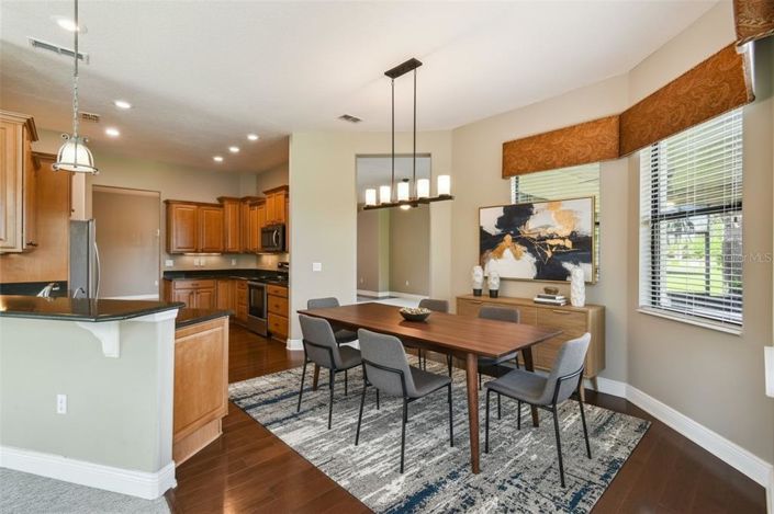 Image No.17-2 Bed House for sale