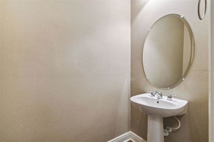 Image No.32-2 Bed House for sale