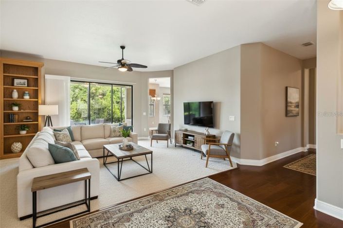 Image No.7-2 Bed House for sale