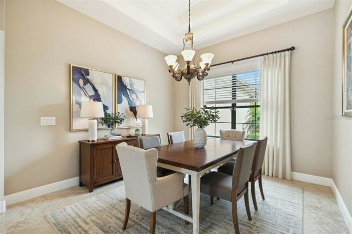 Image No.9-3 Bed House for sale