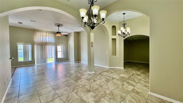 Image No.5-Maison de 5 chambres à vendre à Saint John