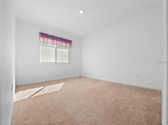 Image No.11-3 Bed House for sale