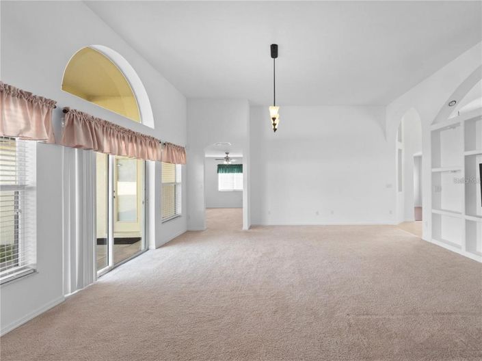 Image No.12-3 Bed House for sale