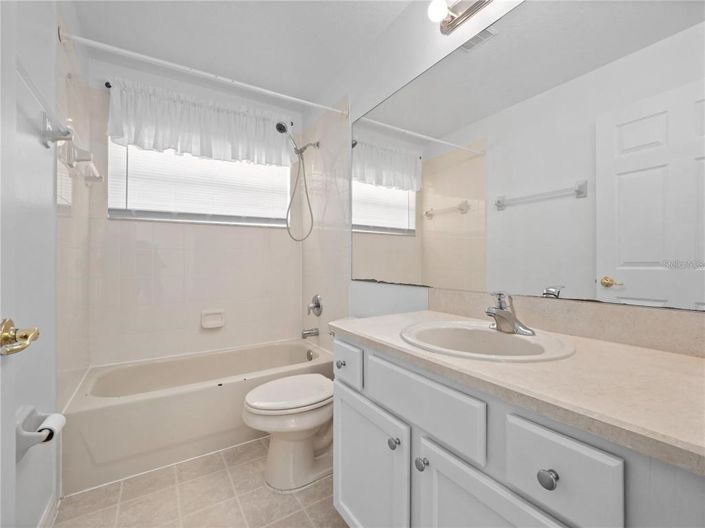 Image No.17-3 Bed House for sale