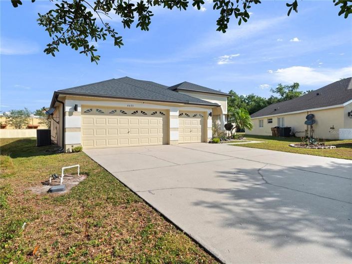 Image No.2-3 Bed House for sale