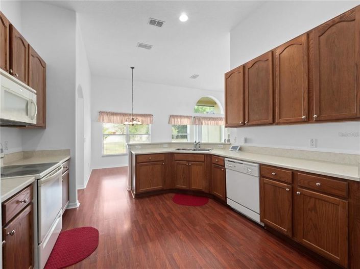 Image No.22-3 Bed House for sale