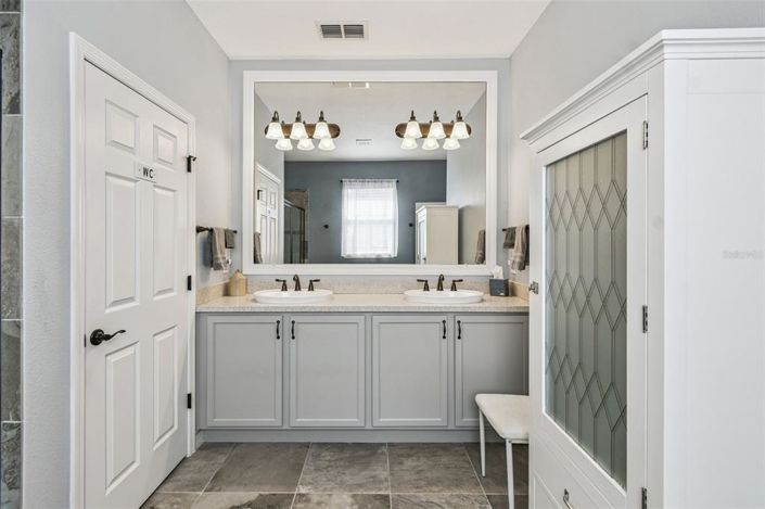 Image No.40-2 Bed House for sale