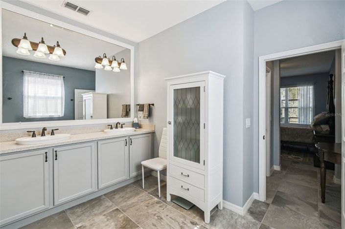 Image No.42-2 Bed House for sale