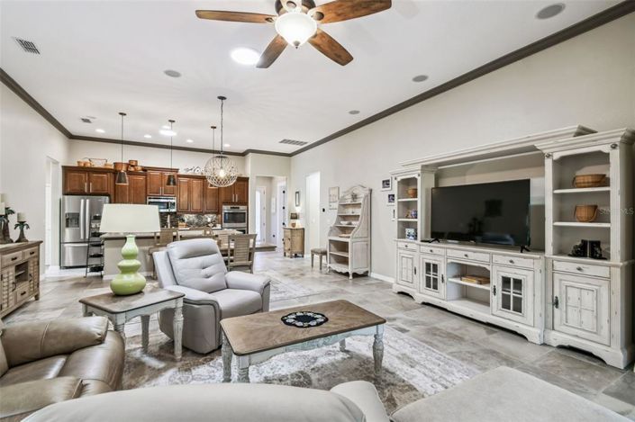 Image No.9-2 Bed House for sale