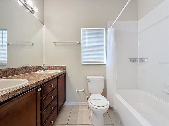 Image No.12-Duplex de 6 chambres à vendre à Saint John