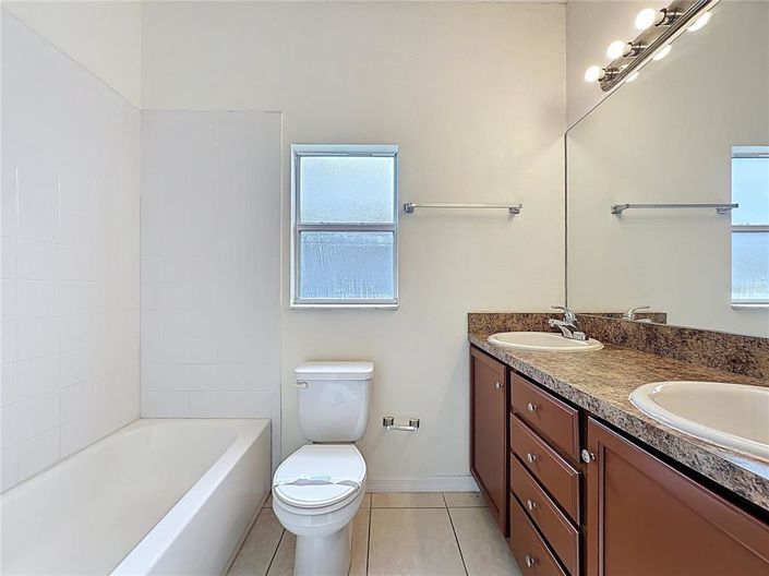 Image No.47-Duplex de 6 chambres à vendre à Saint John