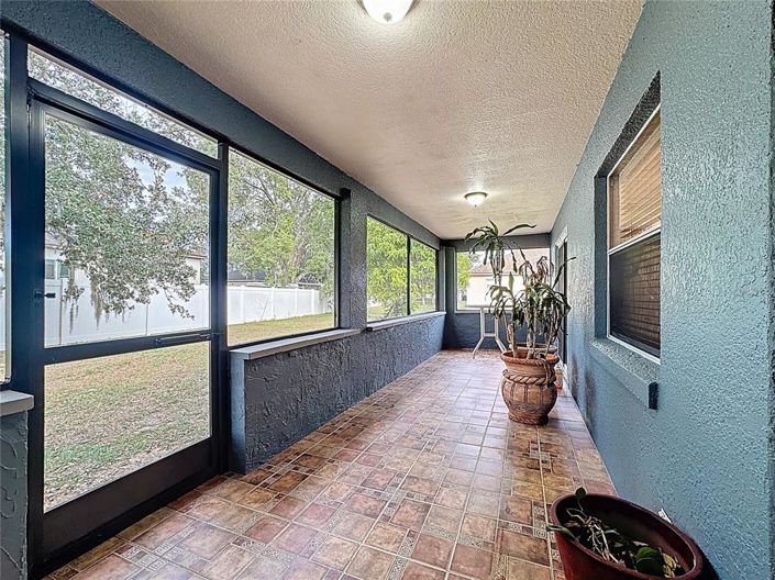 Image No.11-4 Bed House for sale