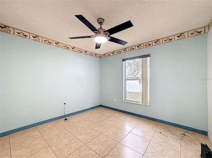 Image No.24-4 Bed House for sale