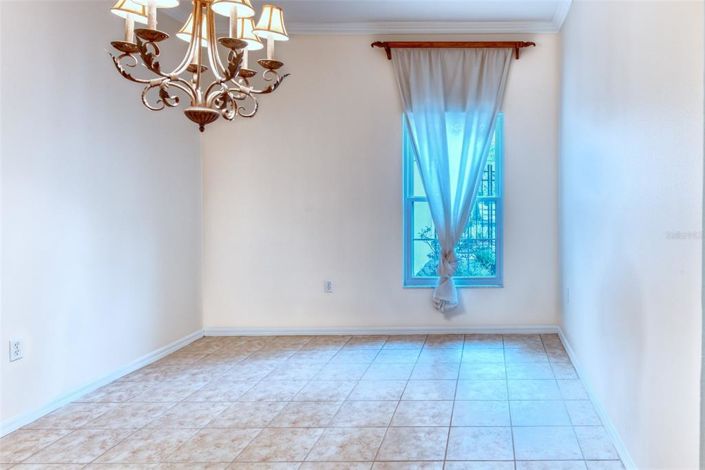 Image No.12-3 Bed House for sale