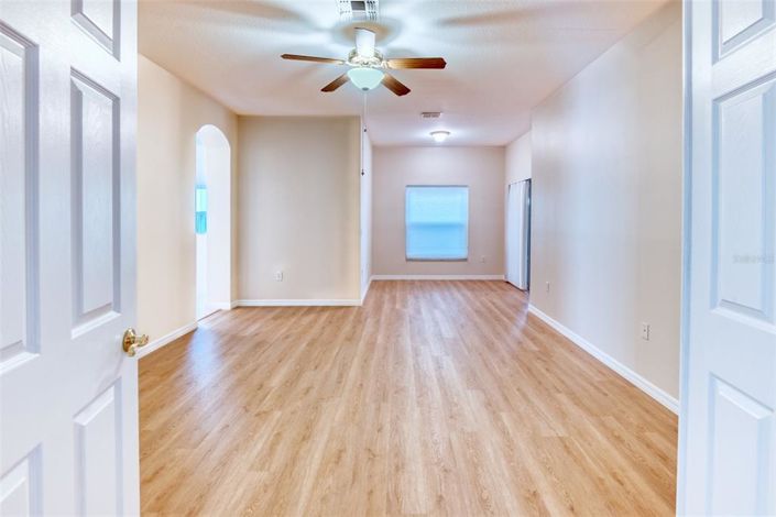 Image No.24-3 Bed House for sale