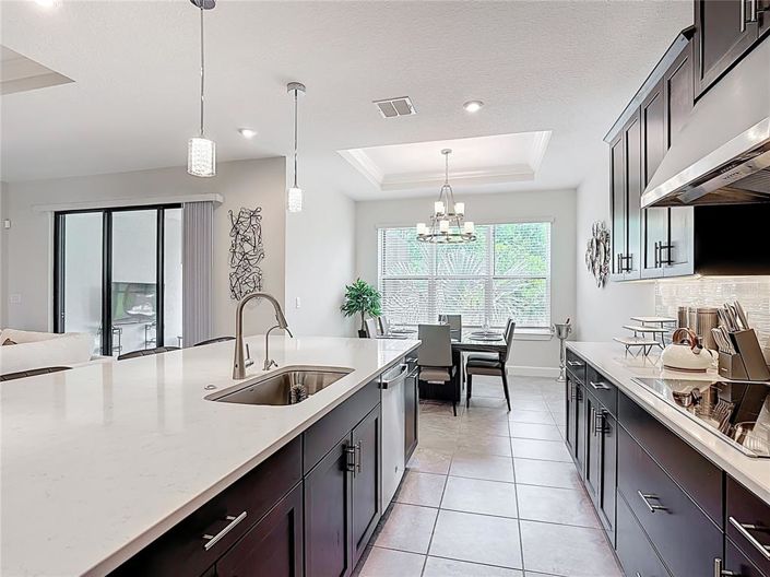 Image No.11-3 Bed House for sale