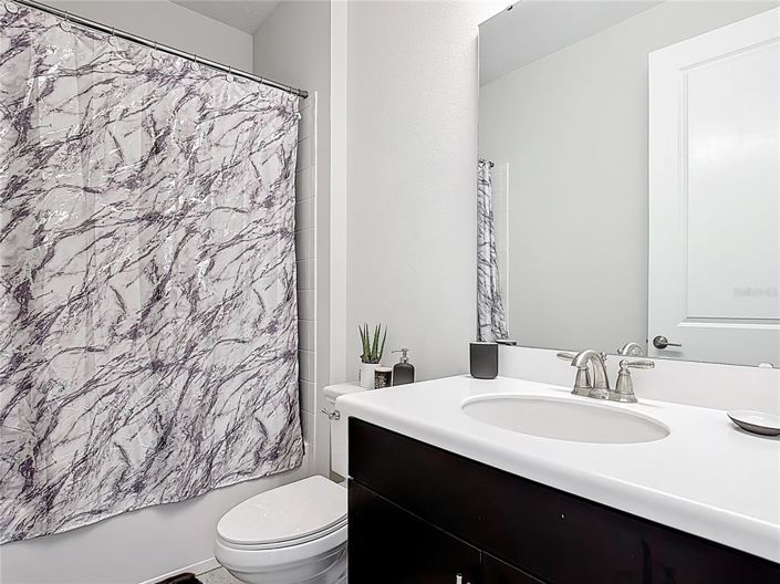 Image No.34-3 Bed House for sale