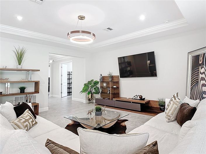 Image No.9-3 Bed House for sale