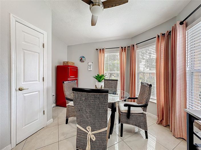 Image No.11-2 Bed House for sale