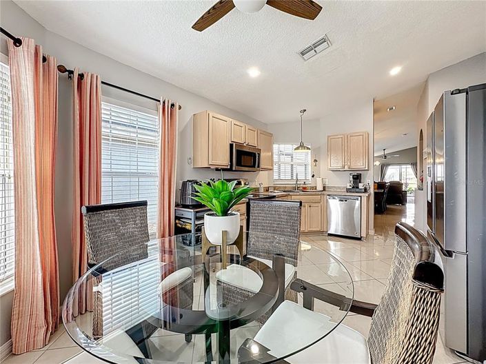 Image No.12-2 Bed House for sale