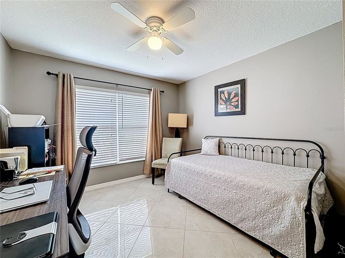 Image No.16-2 Bed House for sale